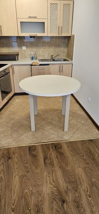 Stół okrągły kuchenny salon