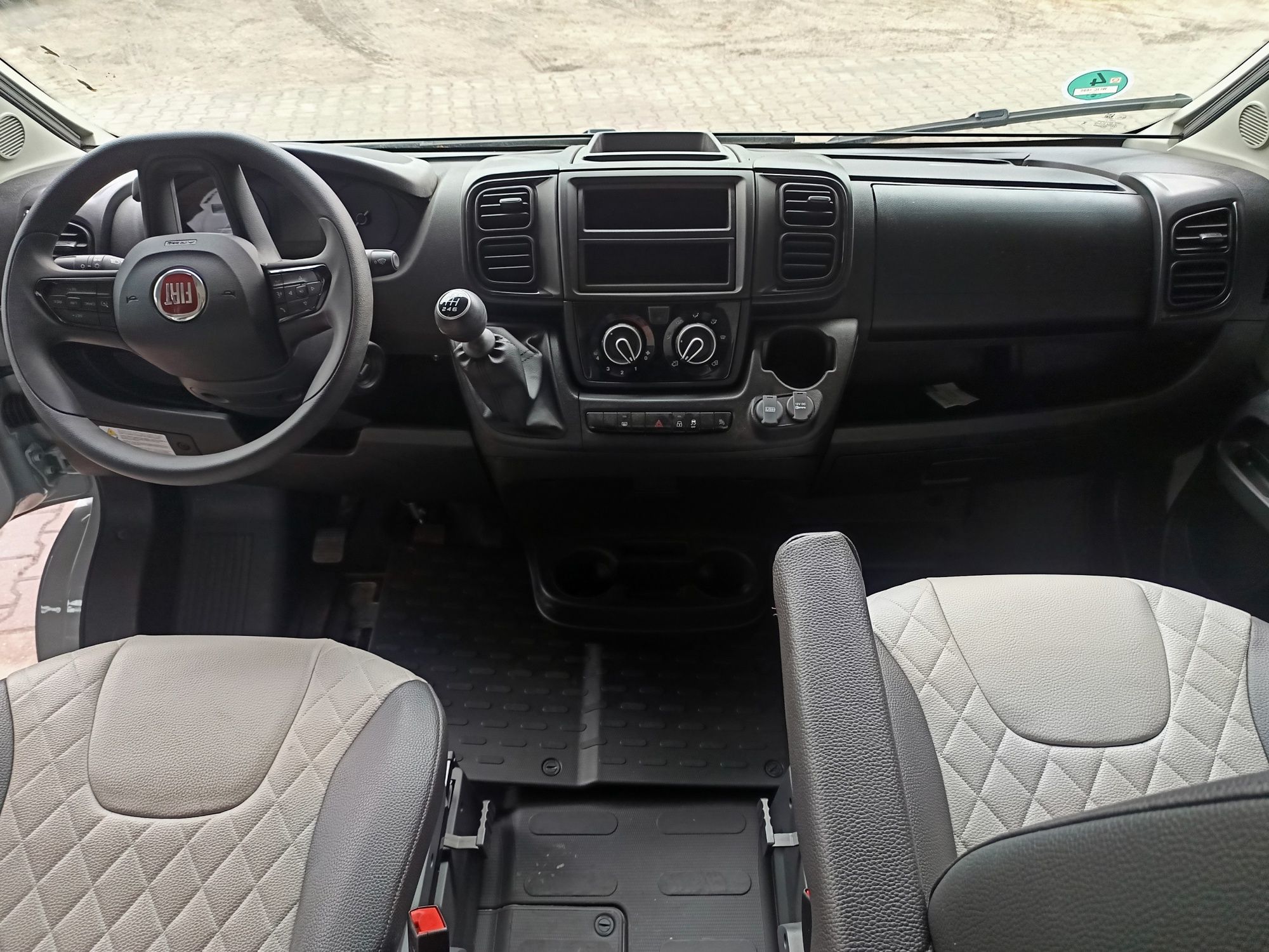 Nowy Kamper Weinsberg Fiat Ducato 2024 r. 2.2 D