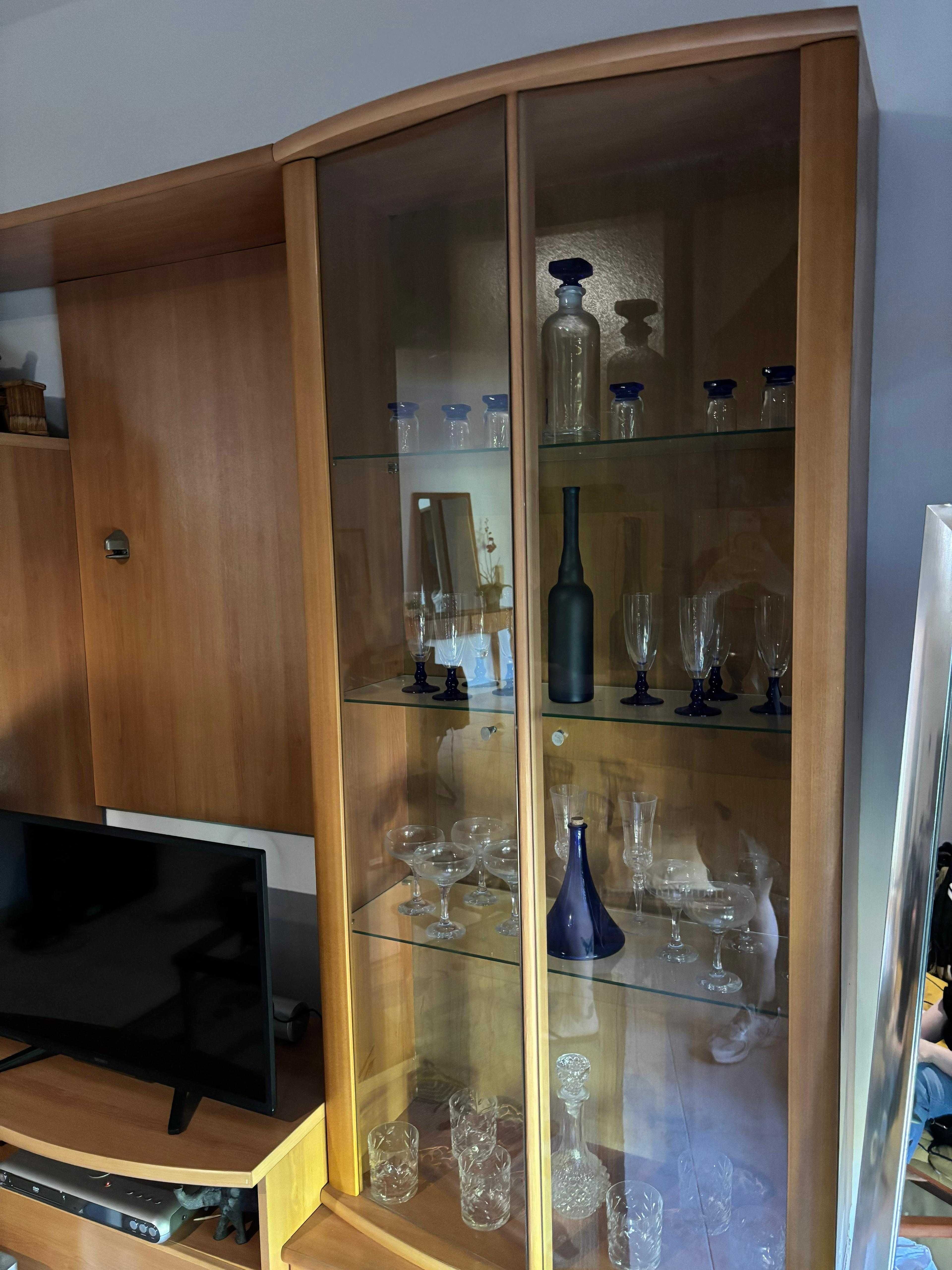 Móvel de Sala em Madeira