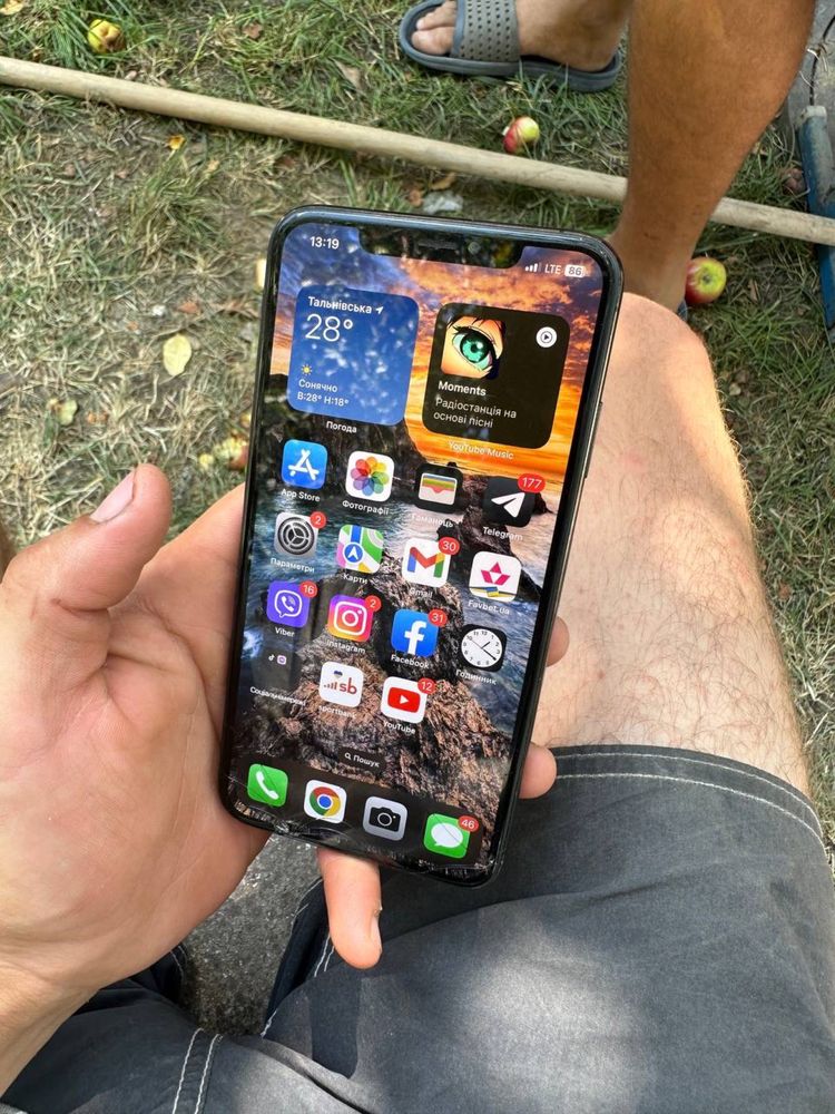 Продам iPhone XS Max 256gb