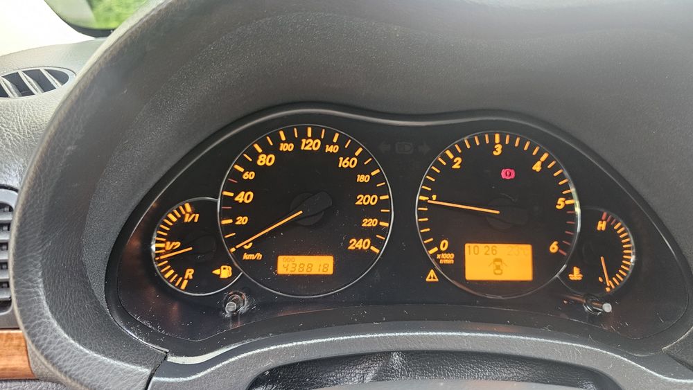 Toyota avensis 2006