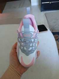 Buty dla dziewczynki Nike air 270