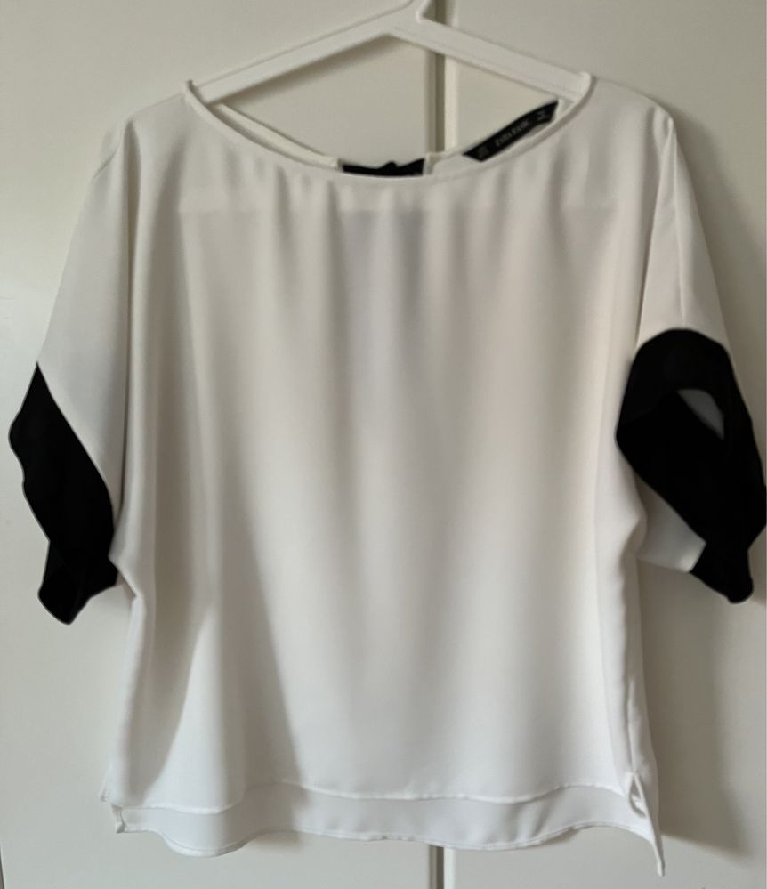 Blusa acetinada da Zara