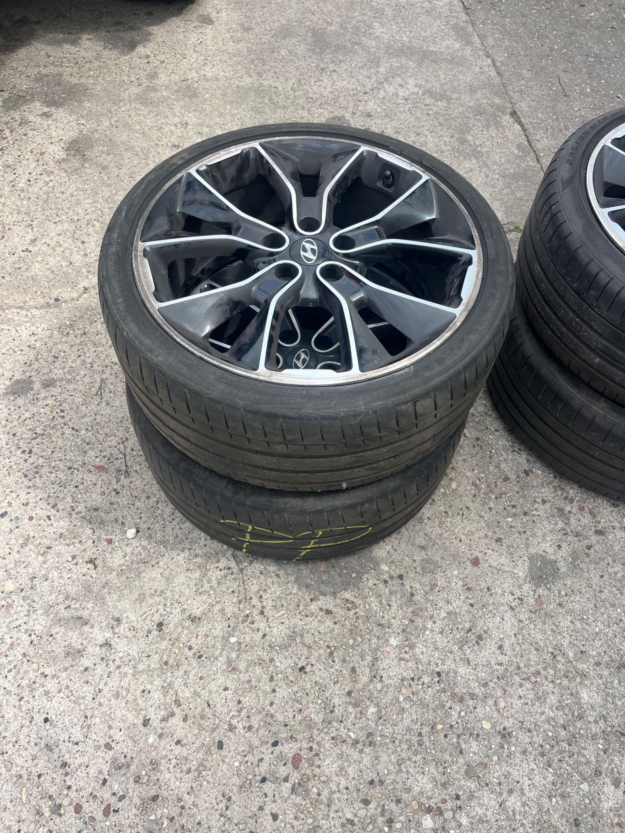 Felgi hyundai i30n z oponami orginalne