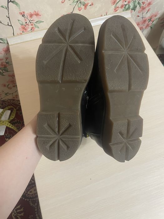 Високі черевики, мартенси