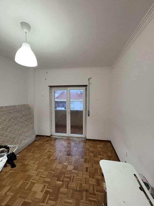 Quarto em amora casal e solteiro