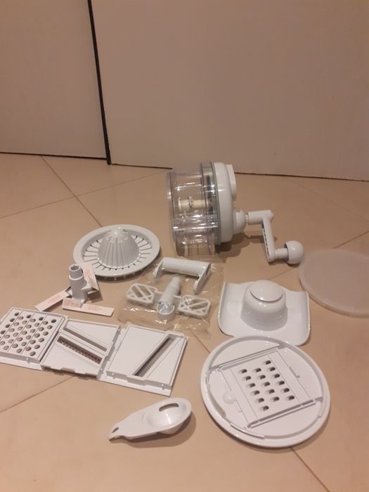 Nowy wielofunkcyjny ręczny robot kuchenny