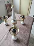 Żyrandol porcelanowy.