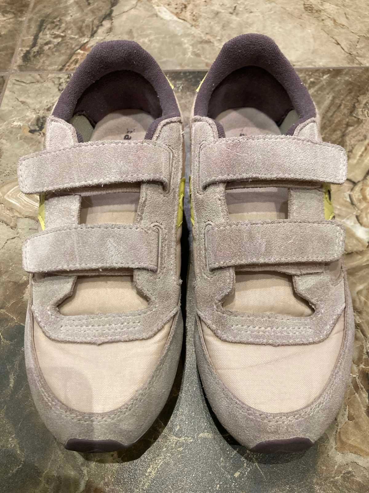 Продам кроссовки Saucony на девочку 35 р.