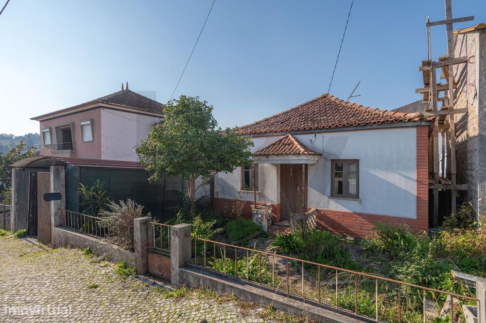 Moradia Térrea T3 com terreno e garagem em Pereira