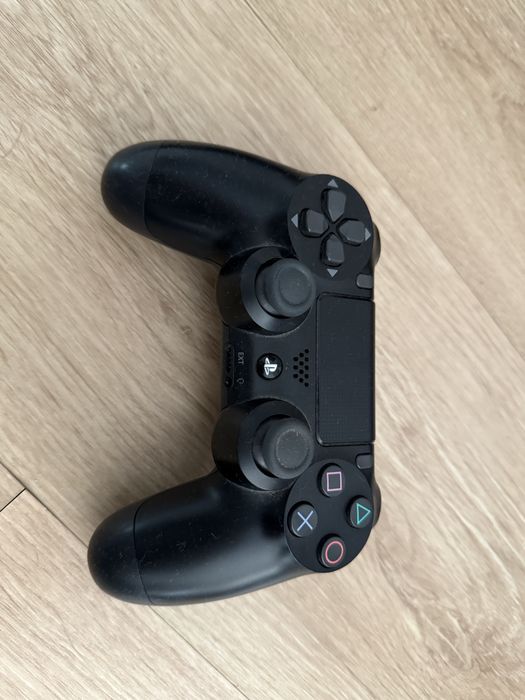 Playstation 4 - 900gb