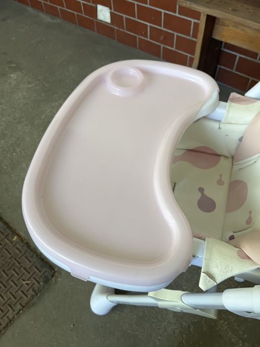 Cadeira de refeições bebe