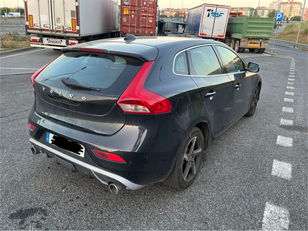 Volvo V40 D4 190cv
