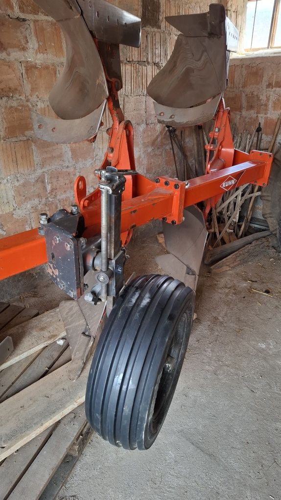 Kuhn Master 103 4 Skibowy