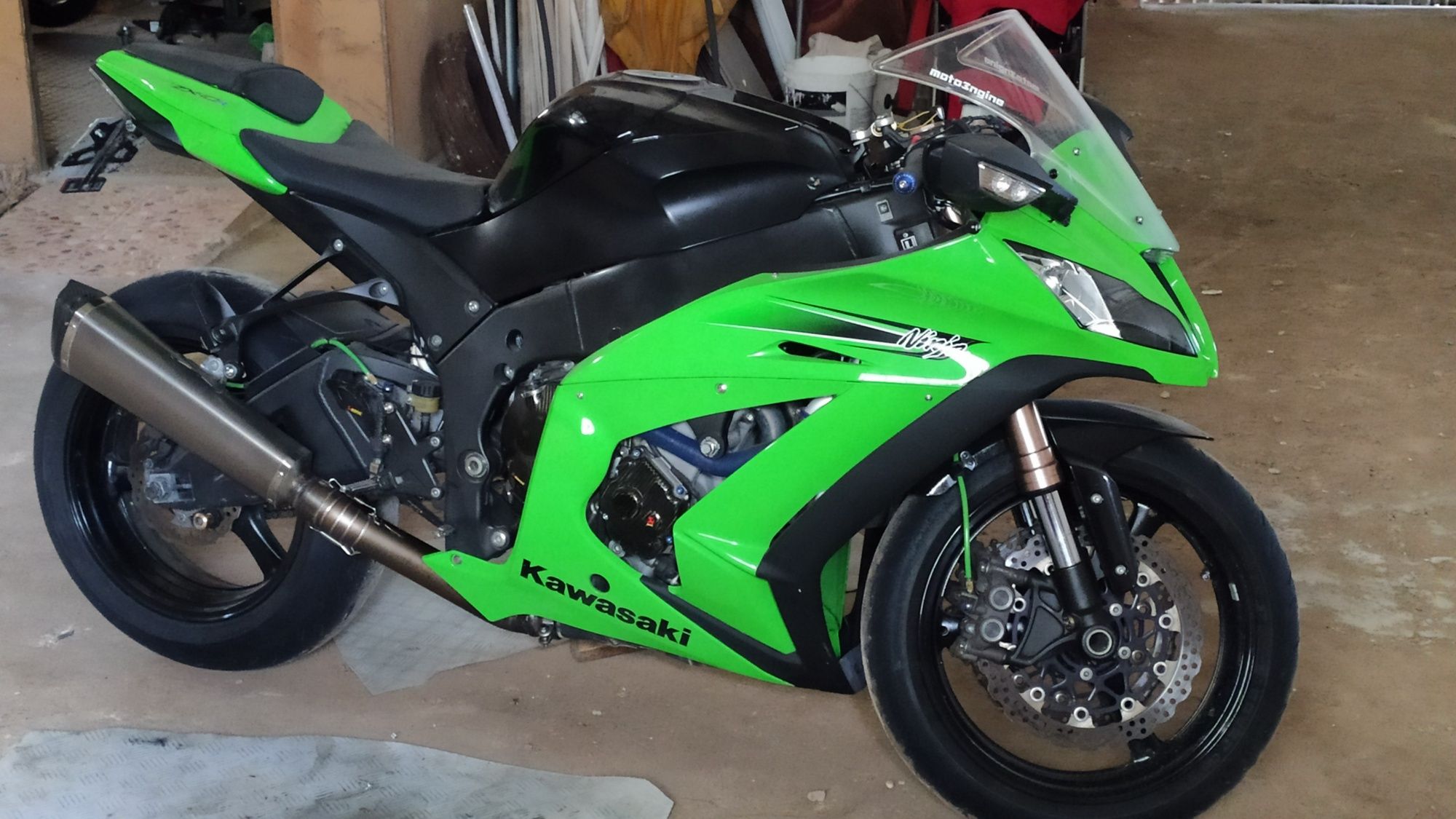 Kawasaki ZX10R 2011