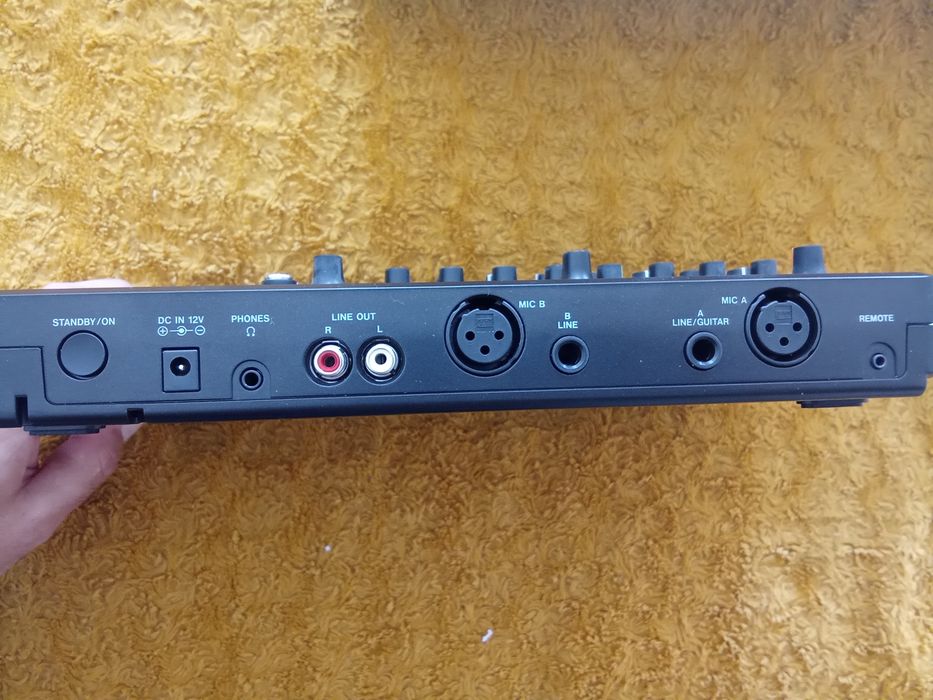 Gravador multipista Tascam