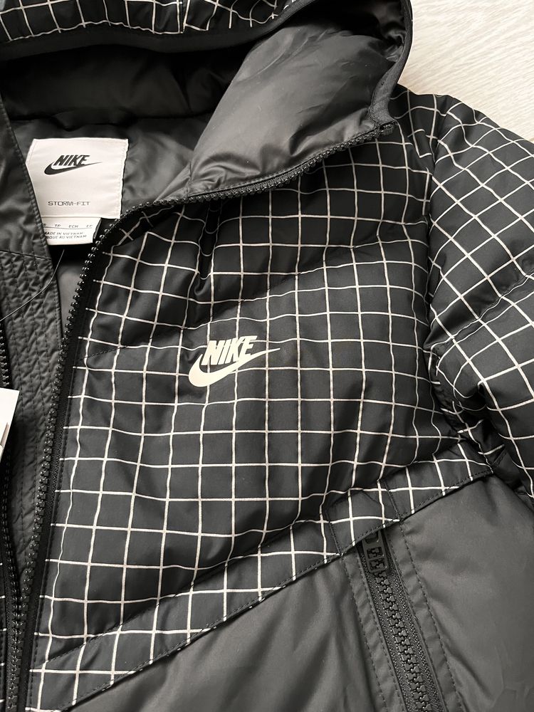 Куртка Nike XS