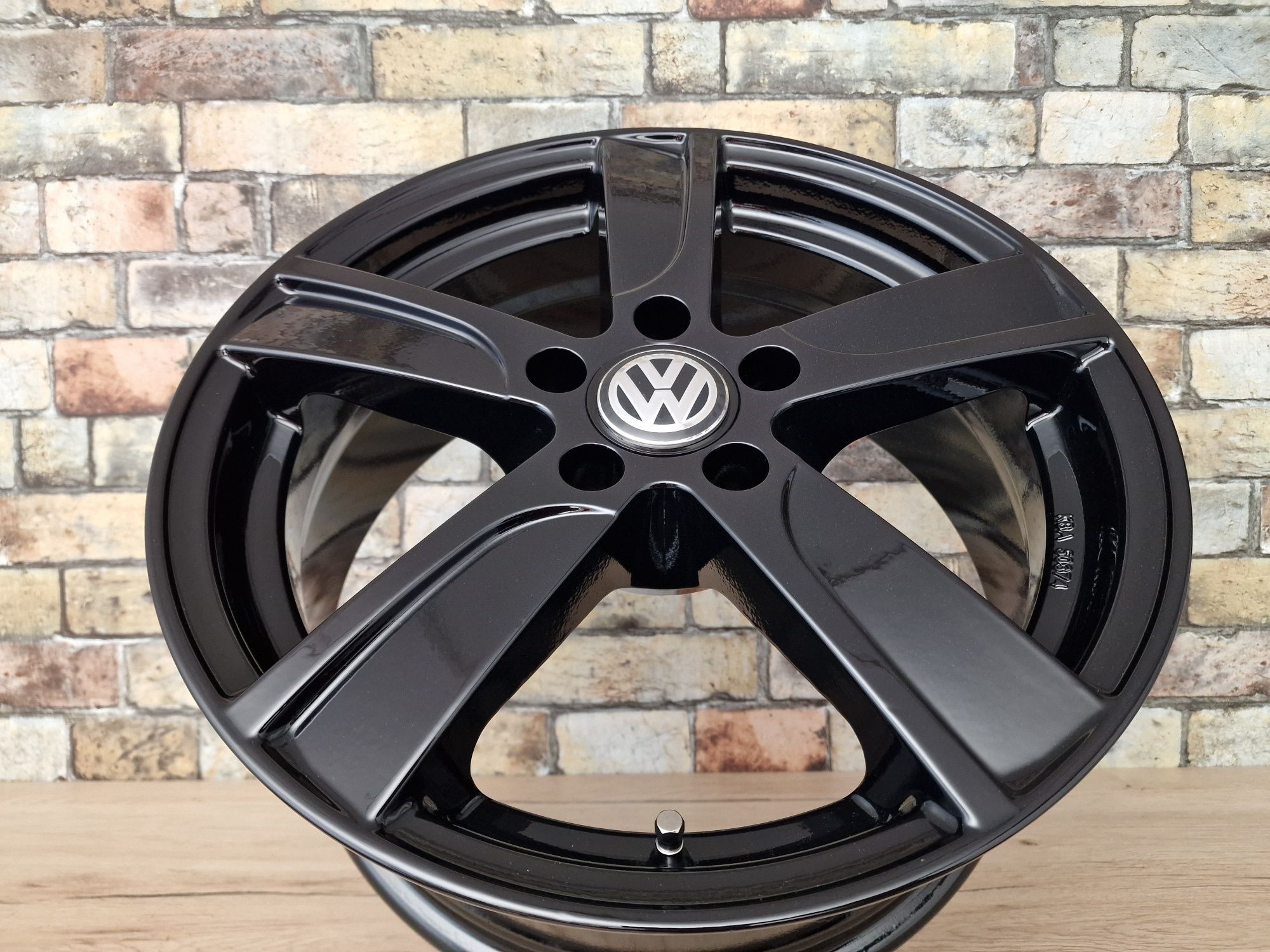 5x112 17' VW Passat Golf Tiguan Touran T-Roc T4 Sharan Caddy Jetta EOS
