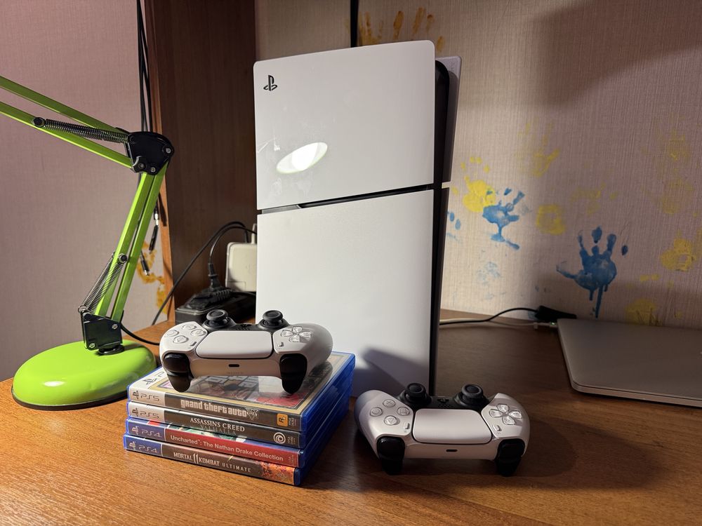 PS5 1tb з дисководом. В класному стані без нюансів