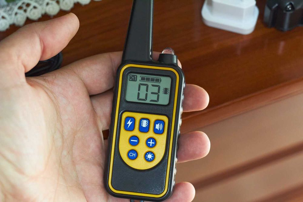 Coleira de adestramento com controlo — até 800m e à prova d'água