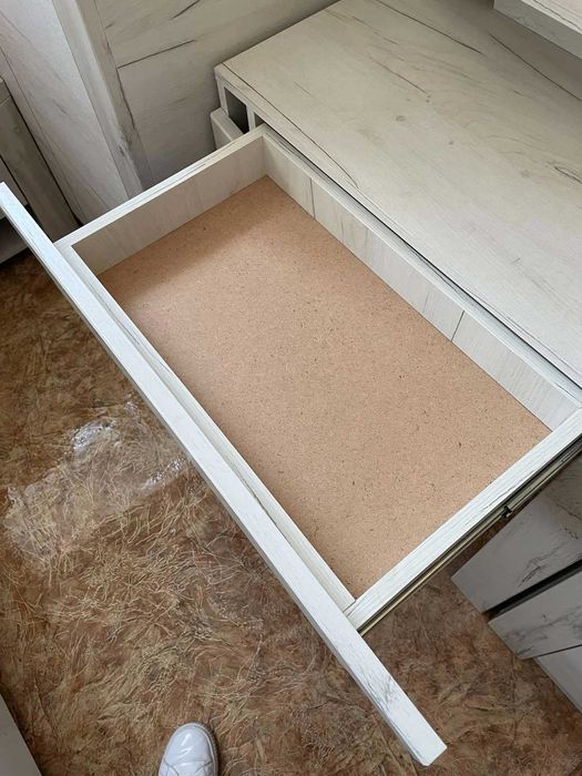 Туалетний столик, трюмо. Розпродаж зі складу