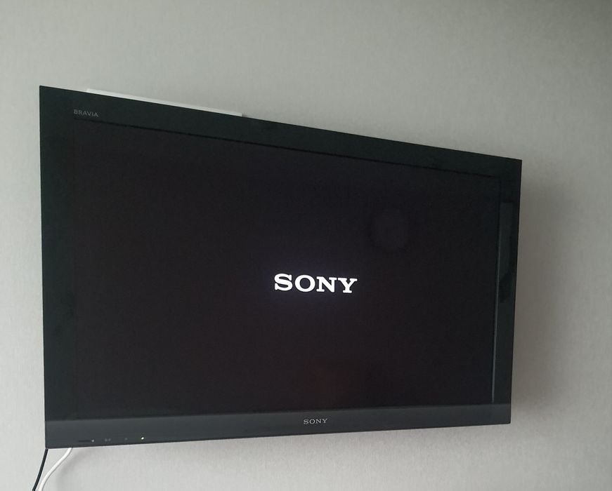 Продам Телевізор Sony BRAVIA KDL-40EX402