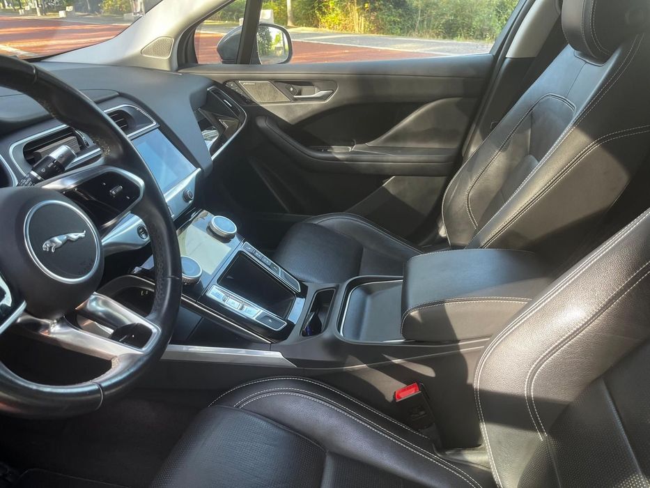 Jaguar I-Pace EV400 AWD SE — foto 2