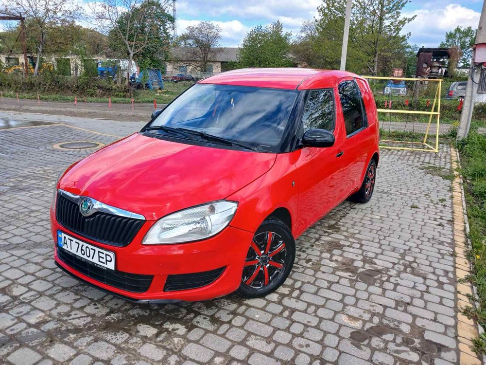 SKODA roomster 2011рік