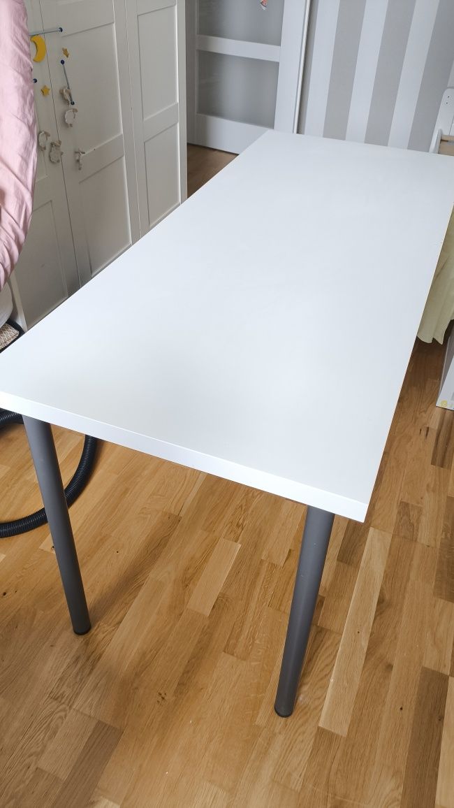 Biurko Ikea, białe, lekkie