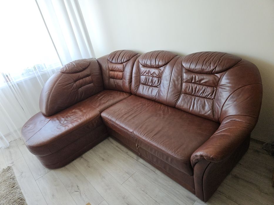 Skórzany narożnik z funkcją spania