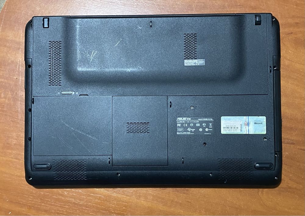 Ноутбук Asus X70I 17" 4GB RAM/300GB HDD! N2670