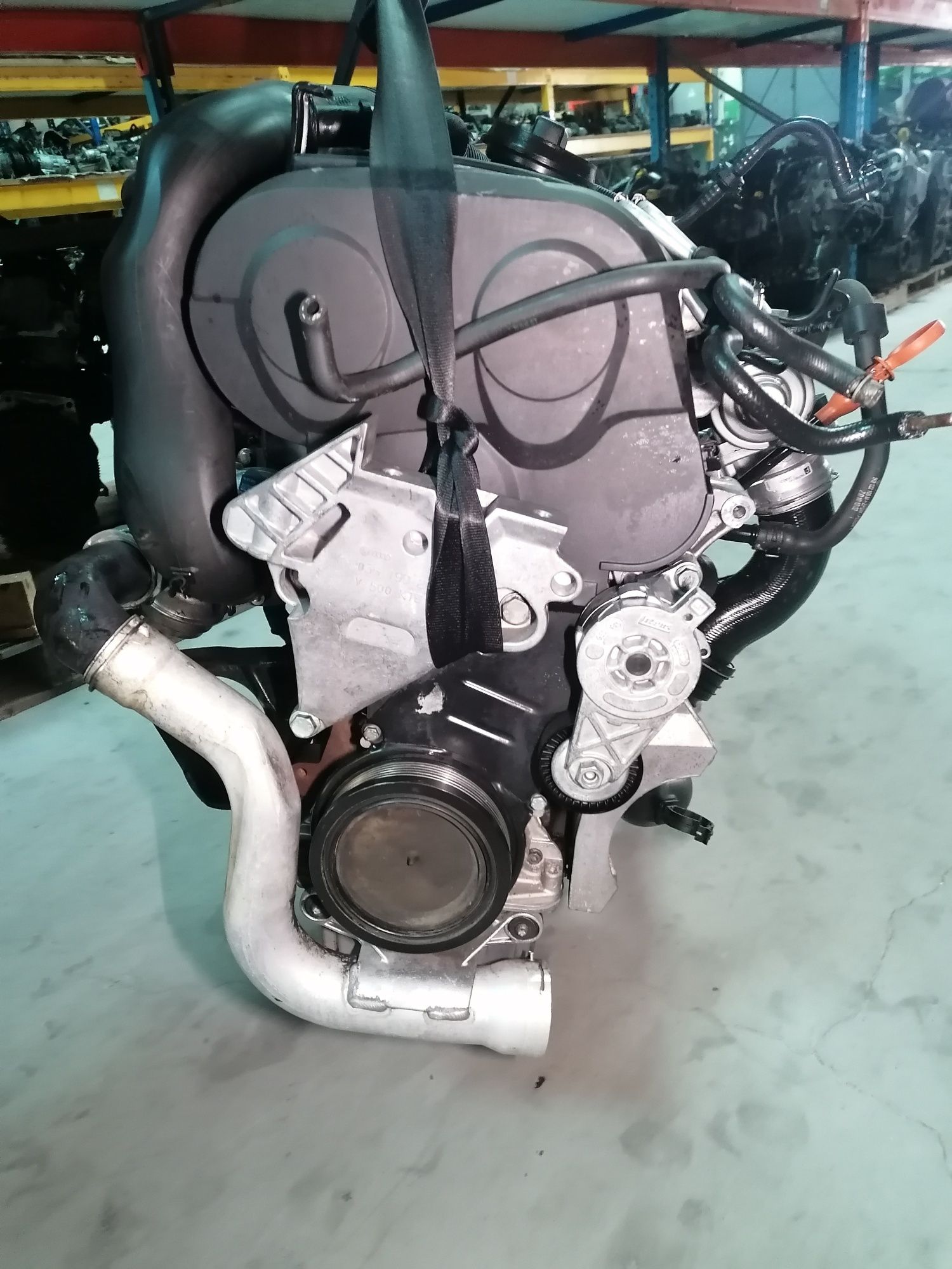 Motor Audi 2.0 TDI  BKD
