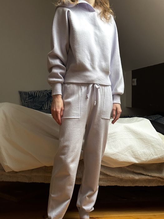 Костюм (штани та худі) | Reserved