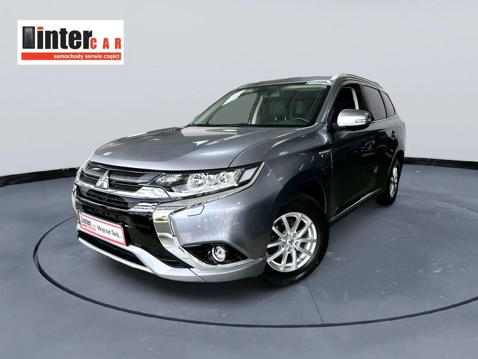Mitsubishi Outlander 54.200 km, hybryda Plug-in, napęd 4x4, automat