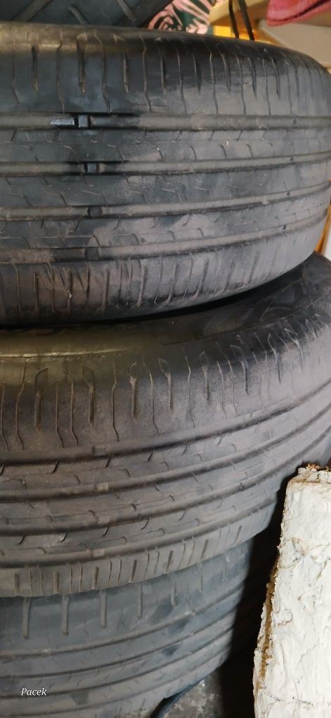 Cena za 4szt. Continental 215/65/R17 V