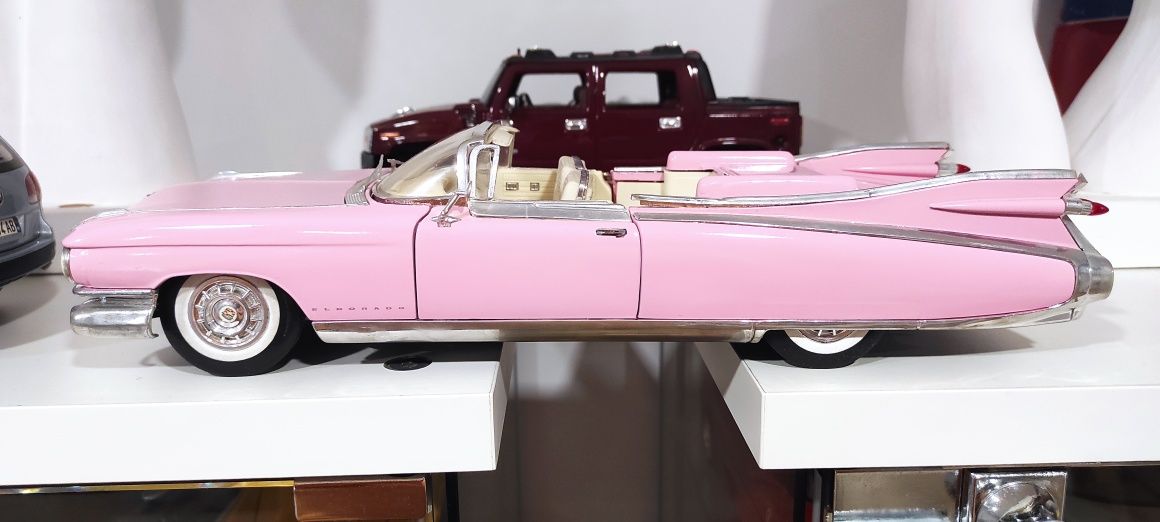 1/18 Cadillac eldorado carro coleção miniatura Maisto