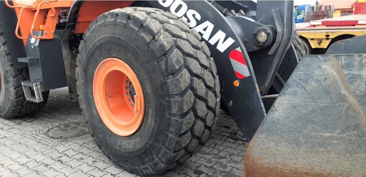 ŁADOWARKA KOŁOWA Doosan DL420-5 – Tylko 232 motogodziny!