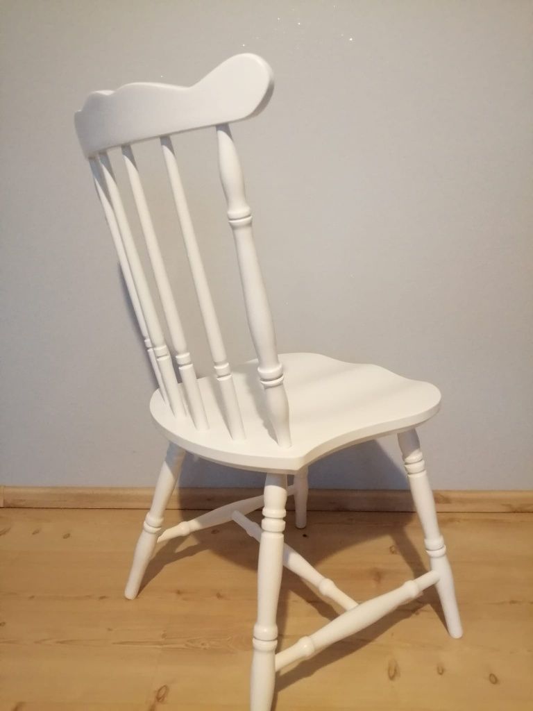 Krzesła bukowe białe