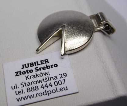 Srebrna zawieszka ciekawy wzór
