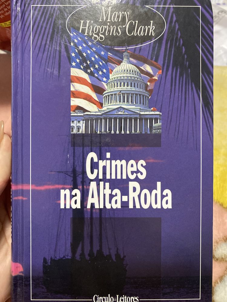 Livro Crimes na Alta Roda
