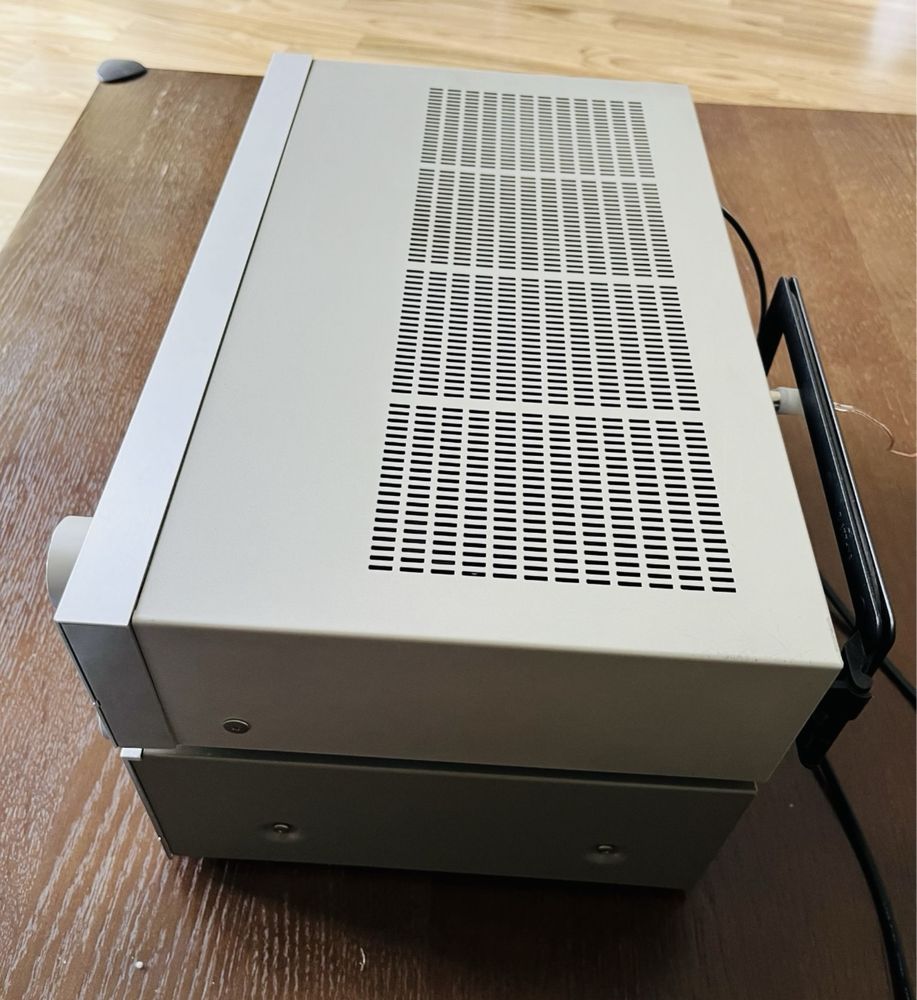 Amplituner i magnetofon Technics super stan