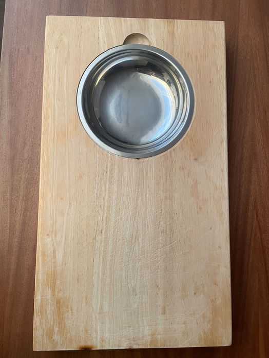 TCM Tábua de cortar com tigela incorporada