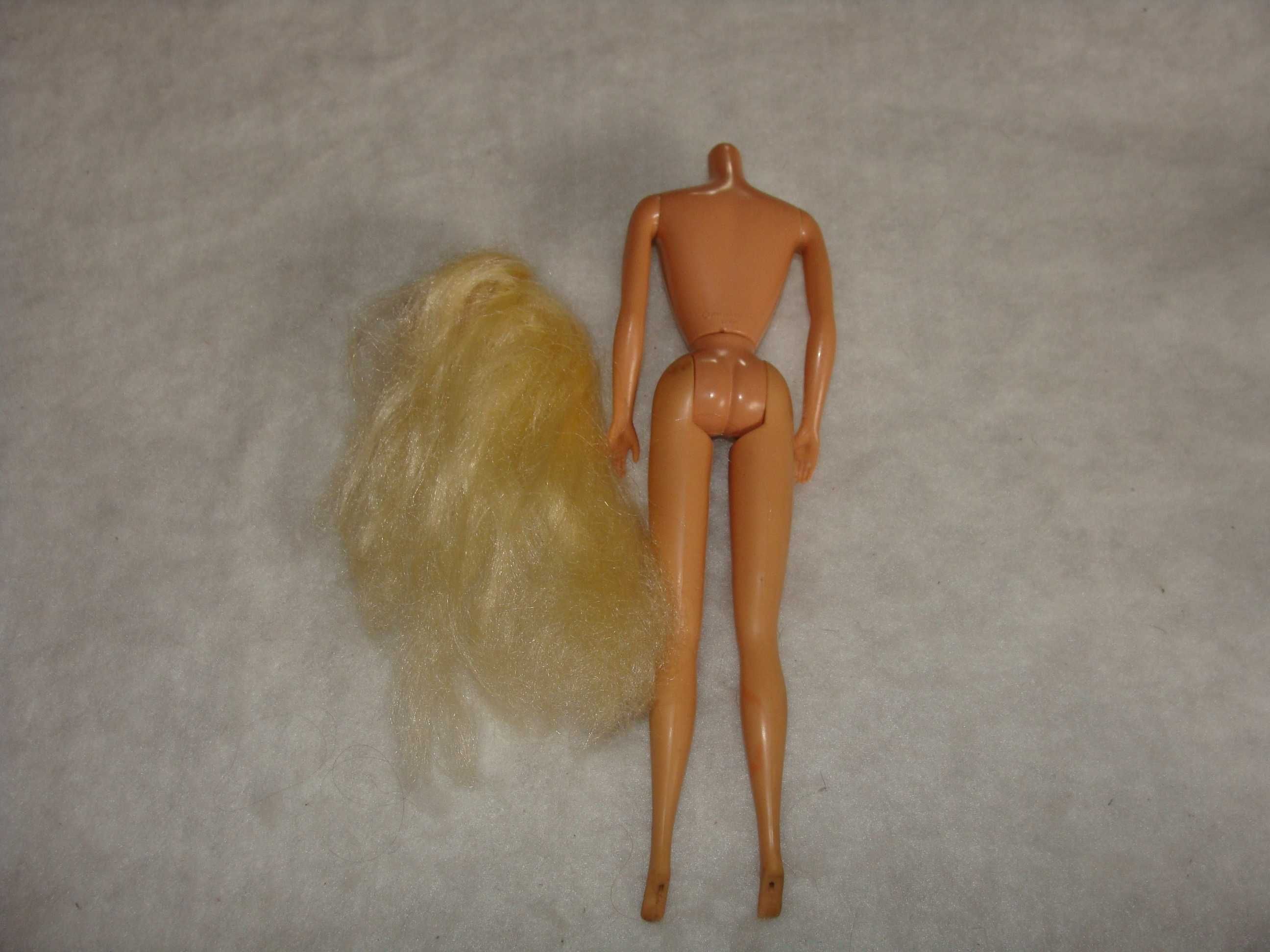Boneca Barbie não Identificada