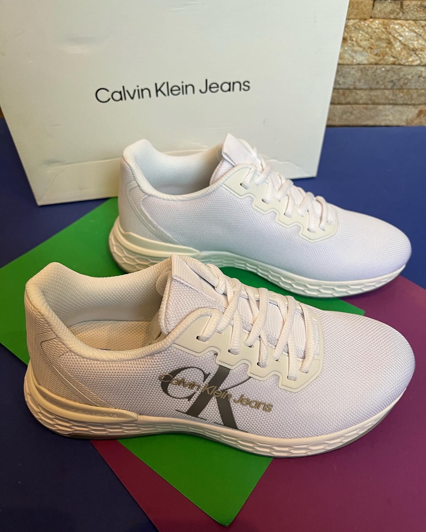 Кросівки Calvin Klein оригінал розмір 8