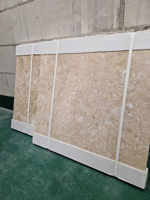 Trawertyn (kamień naturalny)