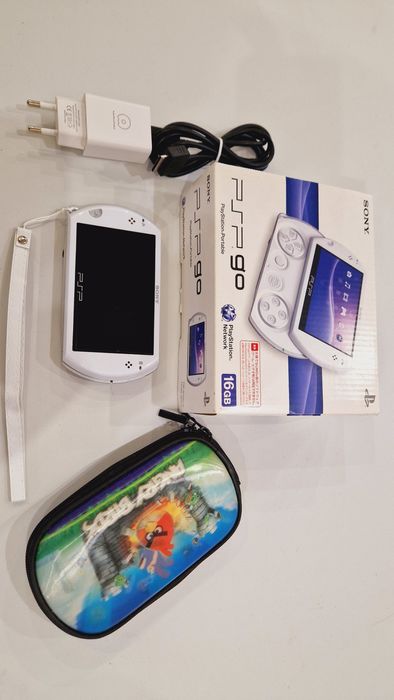 Sony PSP Go 24гиг 60игр+ чехол!
