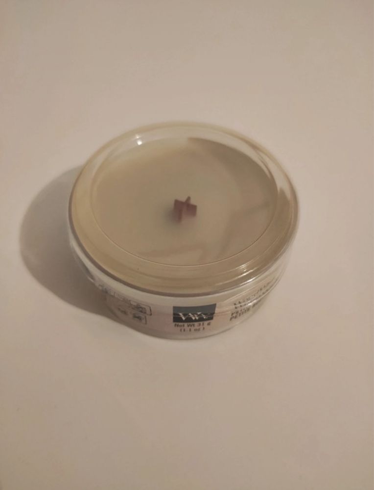 Świeca, świeczka zapachowa WoodWick o zapachu Petite Candle