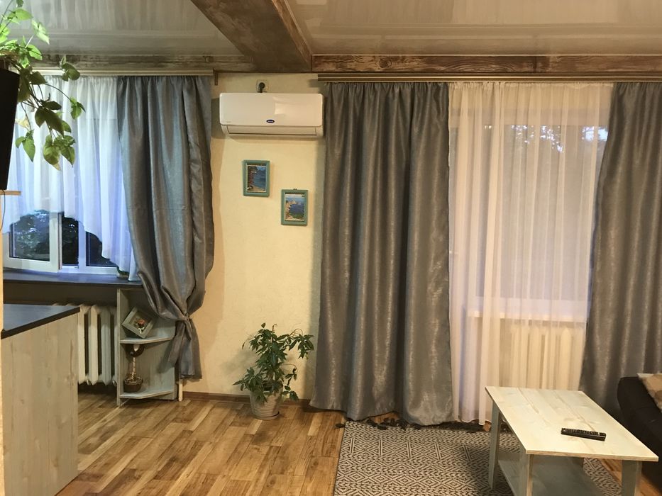 Квартира посуиочно, проспект, центр, документы