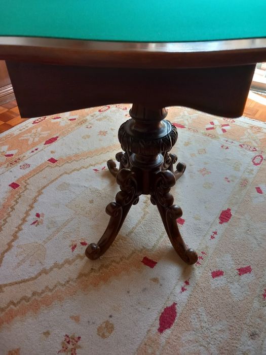 Mesa de Jogo e Aparador!