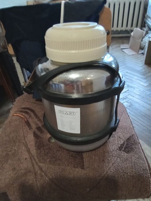 Новый советский термос Темет с нержавейки на 4 литра.